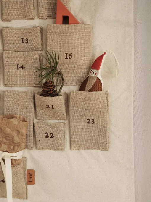 Adventskalender Pine van katoen en jute