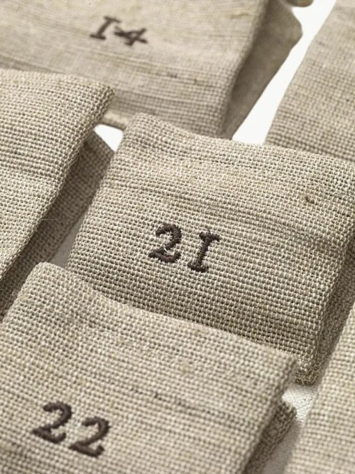 Adventskalender Pine van katoen en jute