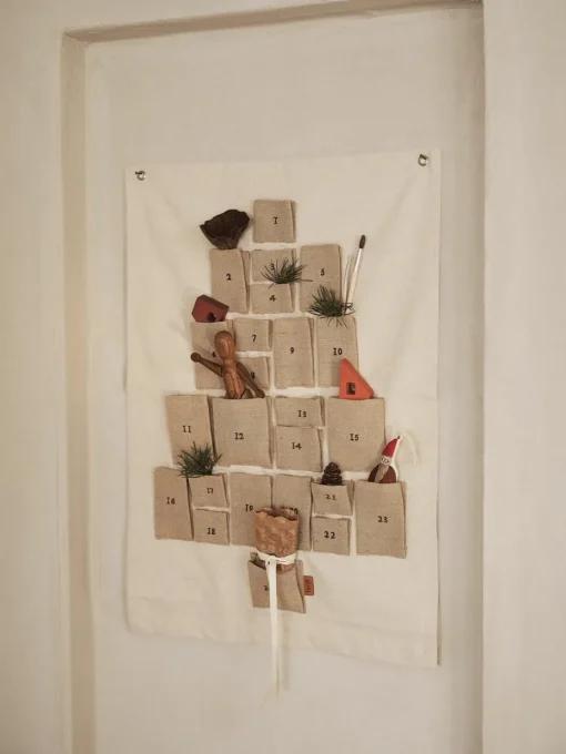 Adventskalender Pine van katoen en jute