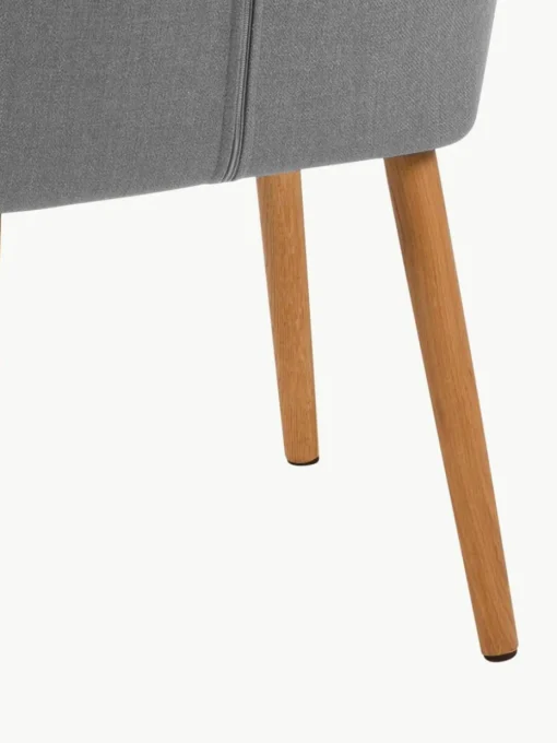 Armstoel Nora met houten poten