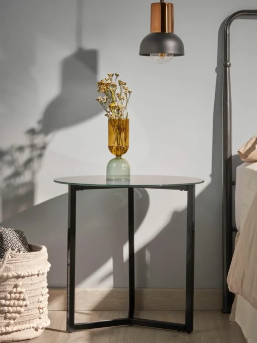 Bijzettafel Raeam met glazen tafelblad