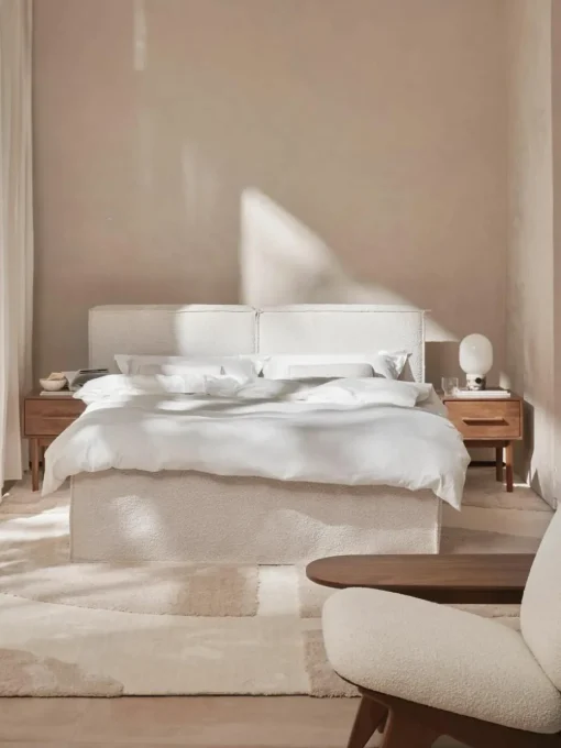 Bouclé boxspring bed Lennon