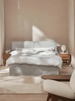 Bouclé boxspring bed Lennon