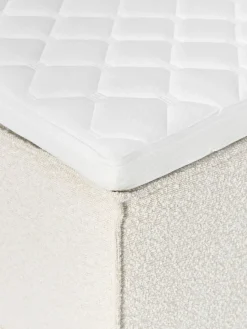 Bouclé boxspring bed Lennon