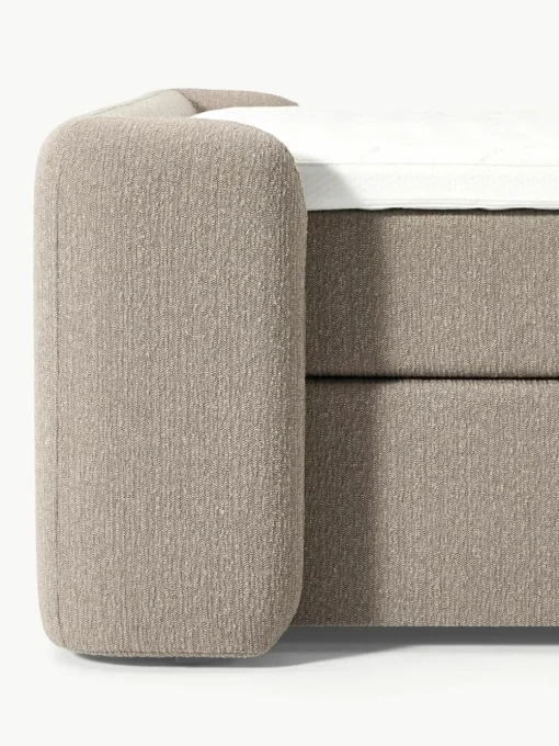 Bouclé boxspring bed Perla