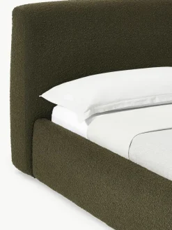 Bouclé gestoffeerd bed Cloud