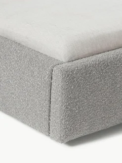 Bouclé gestoffeerd bed Cloud