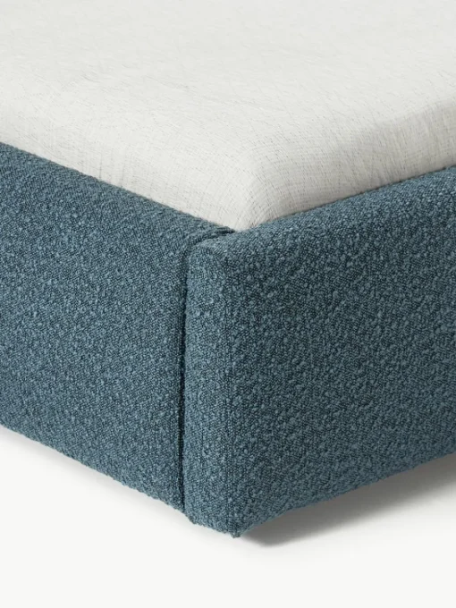 Bouclé gestoffeerd bed Cloud met opbergruimte