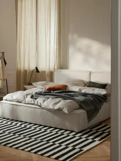Bouclé gestoffeerd bed Lennon met opbergruimte