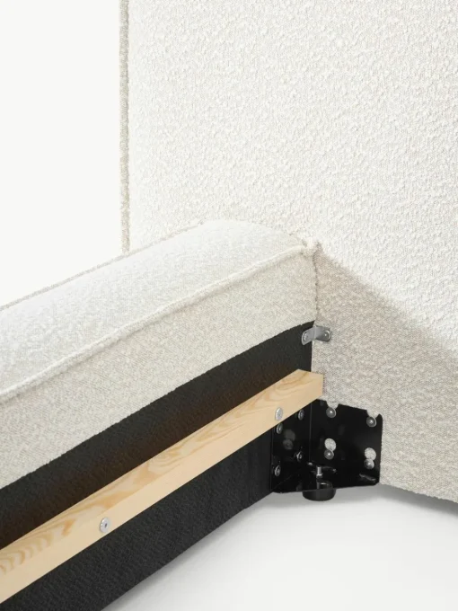 Bouclé gestoffeerd bed Lennon