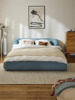 Bouclé gestoffeerd bed Sofia