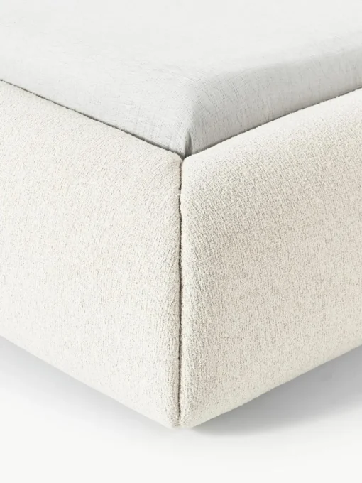 Bouclé gestoffeerd bed Sofia