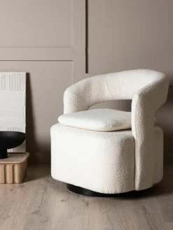 Bouclé loungefauteuil Laurel met draaifunctie