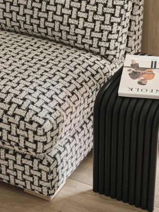 Bouclé loungefauteuil Stories