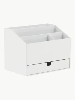 Bureau organizer Greta
