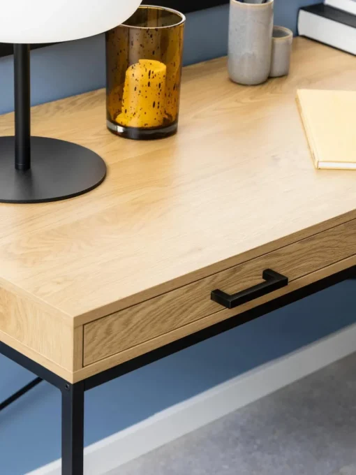 Bureau Seaford met lades