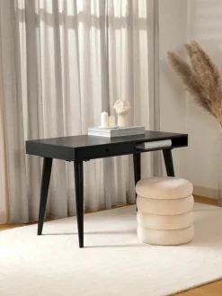 Bureau Tova van massief hout met lades