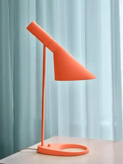 Bureaulamp AJ, in verschillende formaten