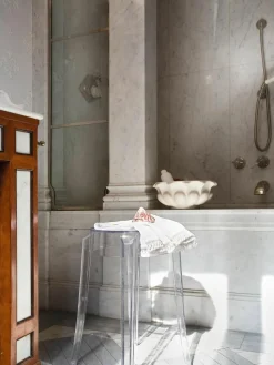 Design kruk Charles Ghost