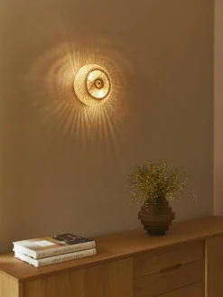 Design wandlamp Evelyn van bamboehout, naturel