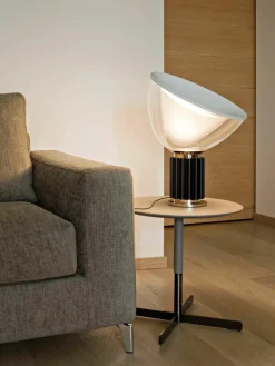 Dimbare LED tafellamp Taccia Small, mondgeblazen