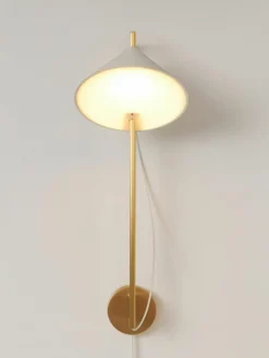 Dimbare LED wandlamp Yuh met timerfunctie