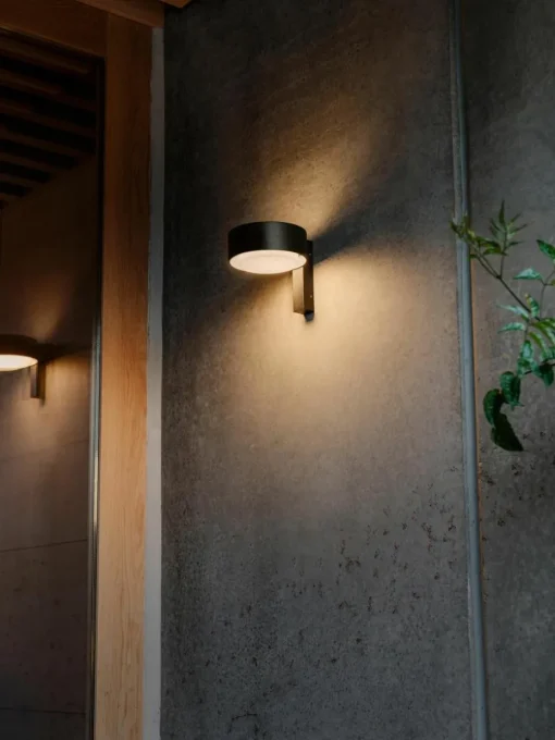 Dimbare outdoor LED wandlamp Plaff-On!, mondgeblazen