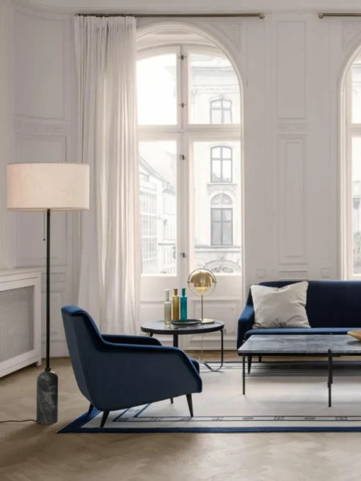 Dimbare vloerlamp Gravity met marmeren voet