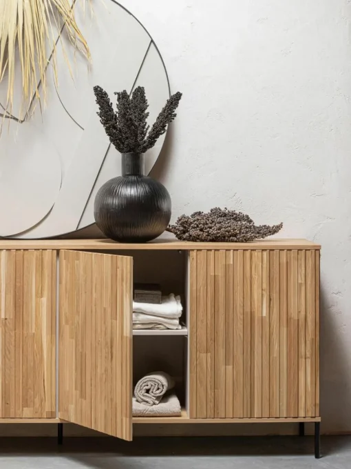 Dressoir Avourio van eikenhout met geribde voorzijde