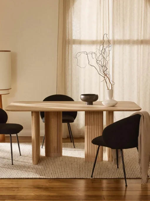 Eettafel Jolka van eikenhout, in verschillende formaten