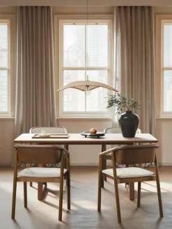 Eettafel Nik van eikenhout, in verschillende formaten