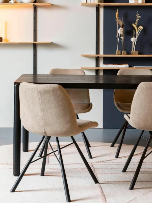 Eettafel Storm