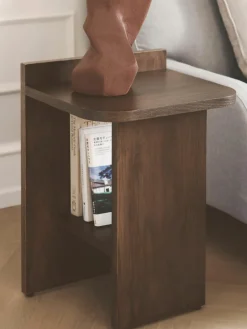 Eikenhouten bijzettafel Ismo