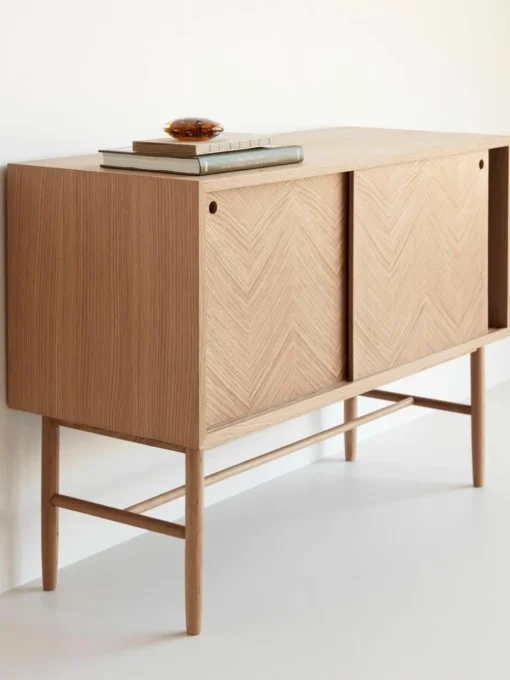 Eikenhouten dressoir Herringbone met visgraatpatroon
