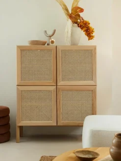Eikenhouten dressoir Jolie met Weens vlechtwerk