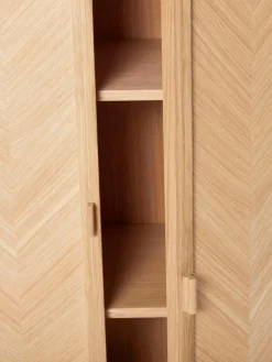 Eikenhouten kledingkast Herringbone met visgraatpatroon