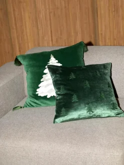 Fluwelen kussenhoes Amara met geborduurde kerstboom
