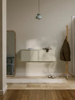 Gecanneleerde schoenenkast Shea voor wandmontage met opvouwbare vakken