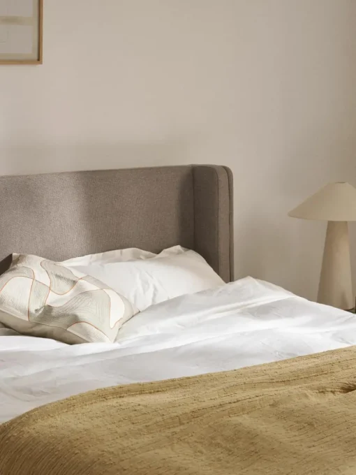 Gestoffeerd bed Arche met lades