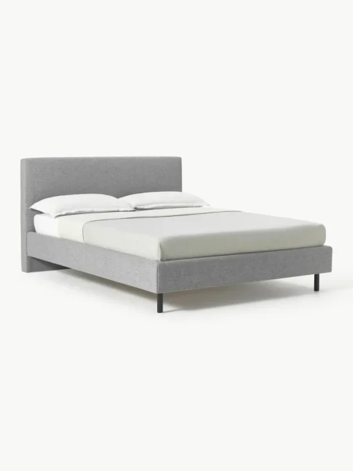 Gestoffeerd bed Giulia met houten poten