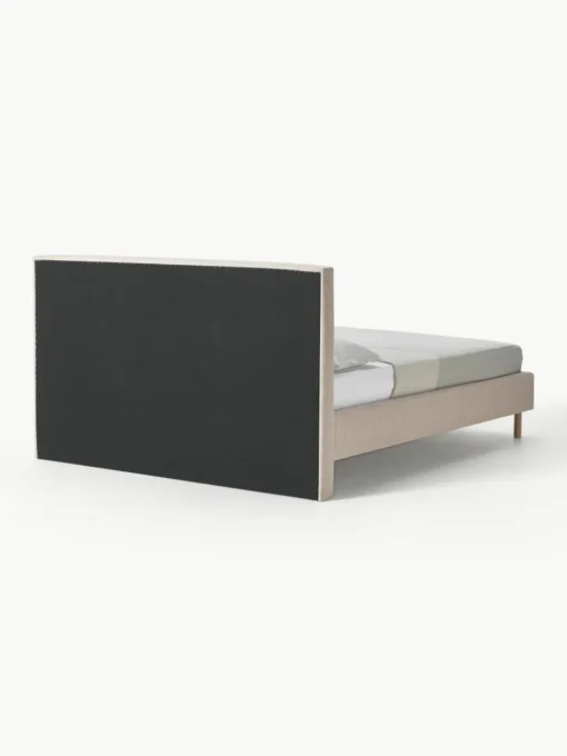 Gestoffeerd bed Giulia met houten poten
