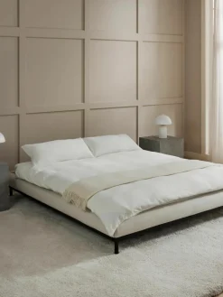 Gestoffeerd bed Meya