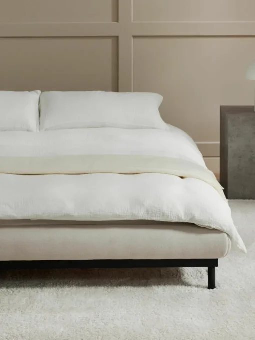 Gestoffeerd bed Meya