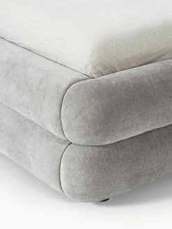 Gestoffeerd bed Solomon