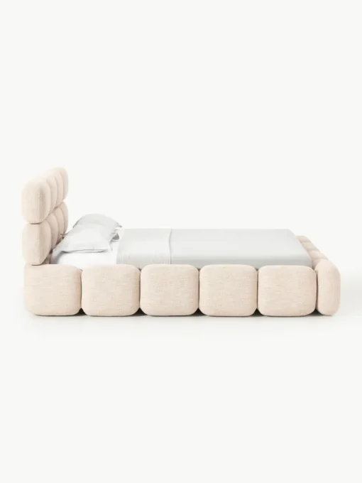 Gestoffeerd bed Tayla van bouclé