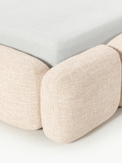 Gestoffeerd bed Tayla van bouclé met opbergruimte