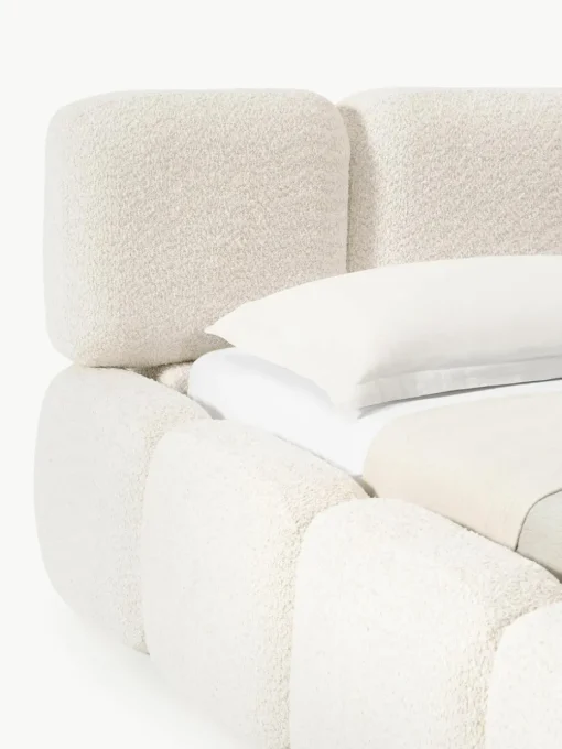 Gestoffeerd bed Tayla van teddy bouclé met opbergruimte