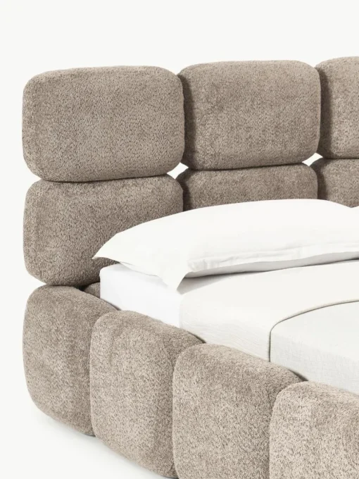 Gestoffeerd bed Tayla van teddy bouclé met opbergruimte
