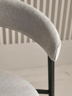 Gestoffeerde stoelen Doggi, 2 stuks