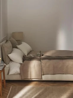 Gestreept wollen plaid Ivory